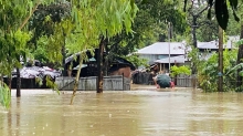 বন্যা-পাহাড় ধসে মৃত্যু বেড়ে ৫৭