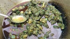 রান্নার পর মাংস সবুজ হয়ে যায় কেন?